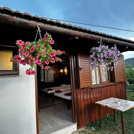Guest House Gorani Berat Eksteriør billede
