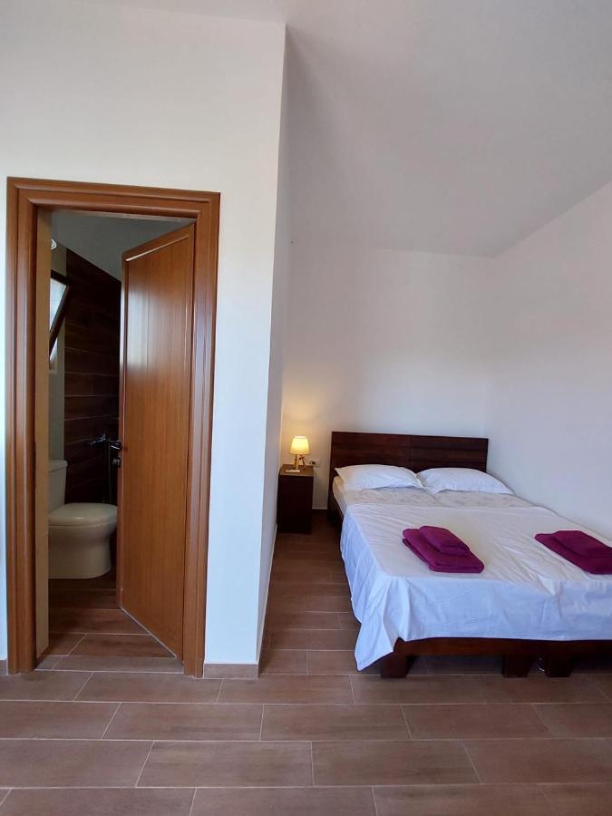 Guest House Gorani Berat Eksteriør billede