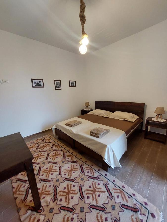 Guest House Gorani Berat Eksteriør billede
