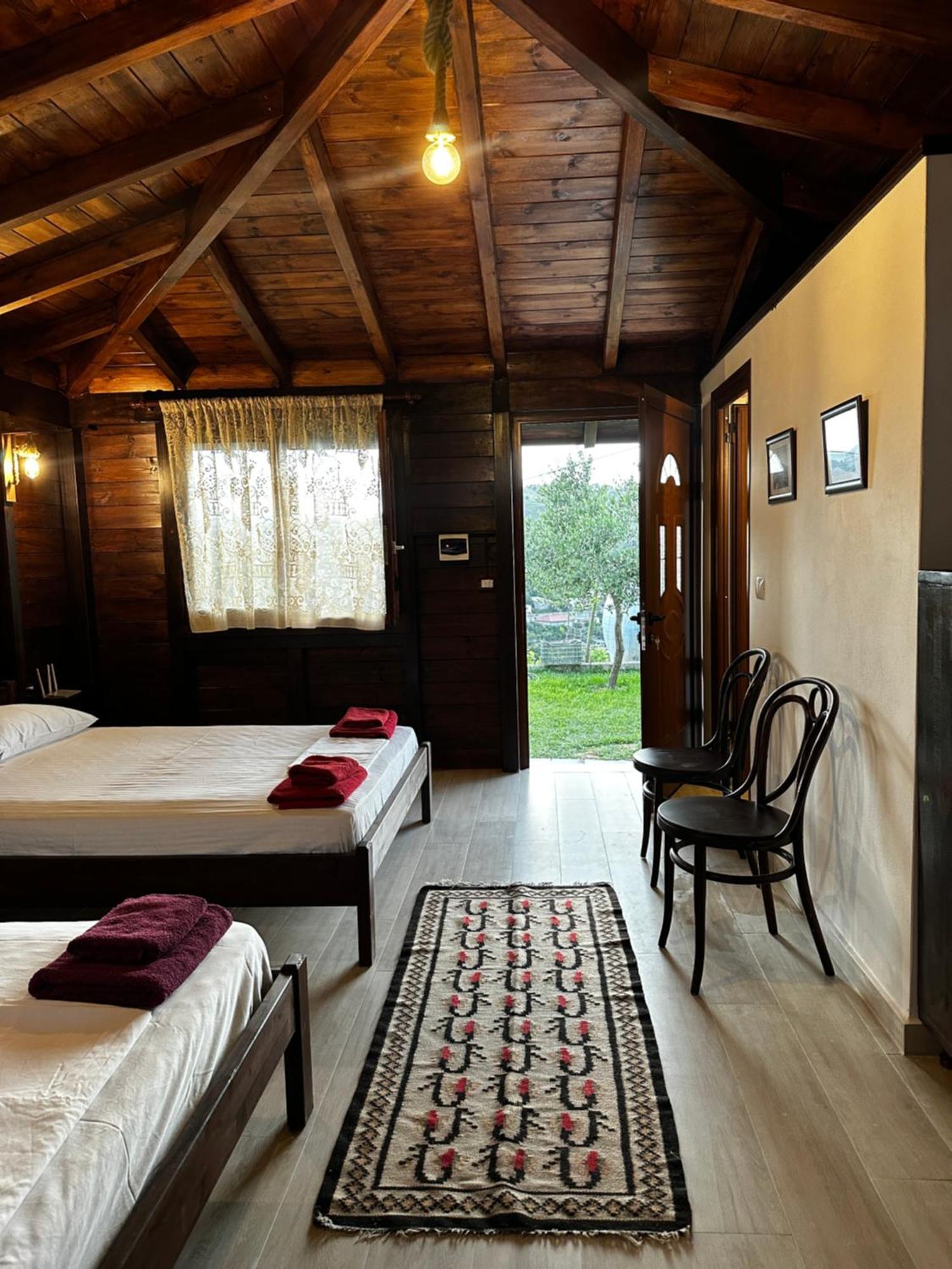 Guest House Gorani Berat Eksteriør billede